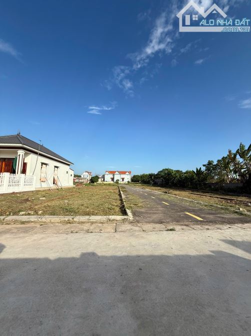 Cần bán mảnh đất tại biển Quất Lâm DT 100m2 giá bán 1tỷ920 triệu/lô - 1