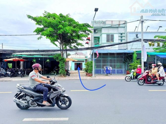 BÁN NỀN DT LỚN, XÂY BIỆT THỰ, NHÀ VƯỜN, NHÀ TRỌ, KS, KHO, VPCTy,...Mặt Tiền - 1