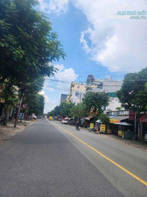 Quận 12 - Mặt Tiền Đường Dương Thị Mười - Nhà 2 Tầng - DT : 106m2 - SHR - Giá: 7,75 Tỷ..TL - 1