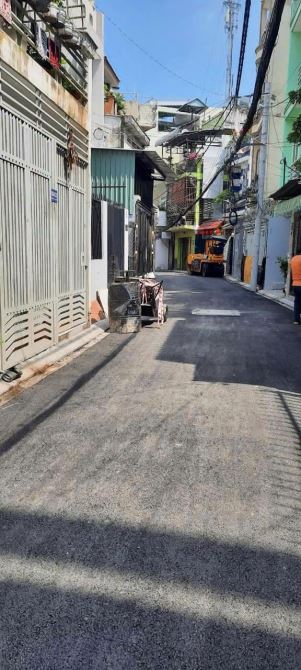 Hẻm 5m khu nguyễn kiệm nằm giữa nguyễn đình chính với thích quảng đức - 1