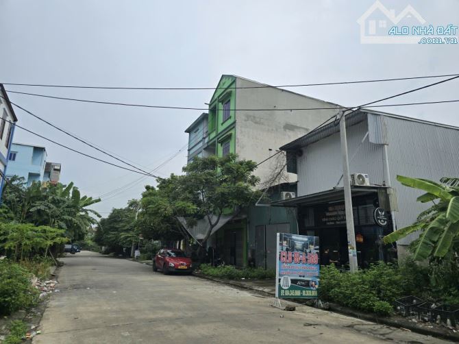 ❤❤ Làn 5 Trục Chính Do Nha Phương Liễu Quế Võ  ☘️Diện tích 120 m2  ☘️Mặt tiền 6 m ☘️Hướng - 1