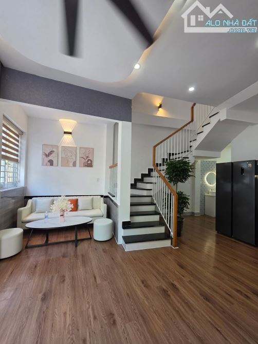 🔥 Nhà 3 tầng k595/..  Trần Cao Vân. Thanh Khê  - Dt: 50m x 3 tầng, cách đường 20m - 1