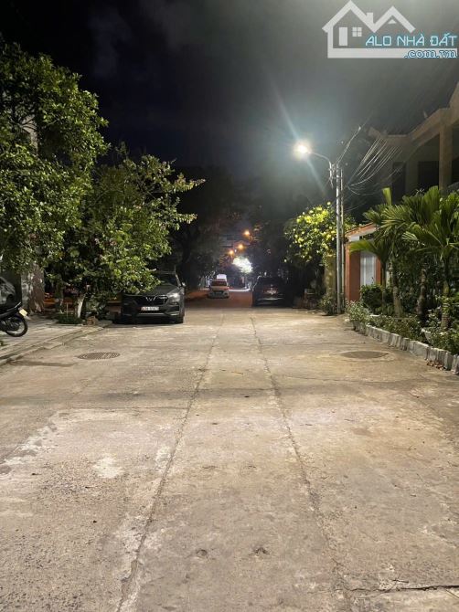 Bán lô đất lớn kiệt ô tô tránh đường Ngũ Hành Sơn _ Mỹ An_ 253m2 _ 33.9 tỷ. - 1