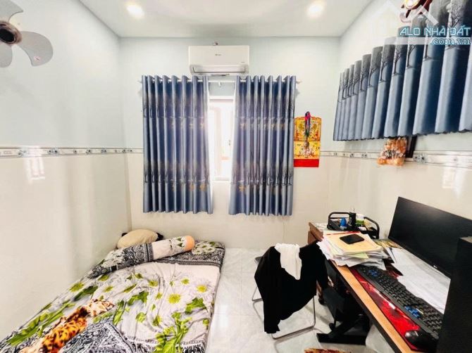 Bán gấp nhà Phan Văn Trị trước Tết, Gò Vấp, DT 30m2, 5 tầng, 3 tỷ 6 - 1