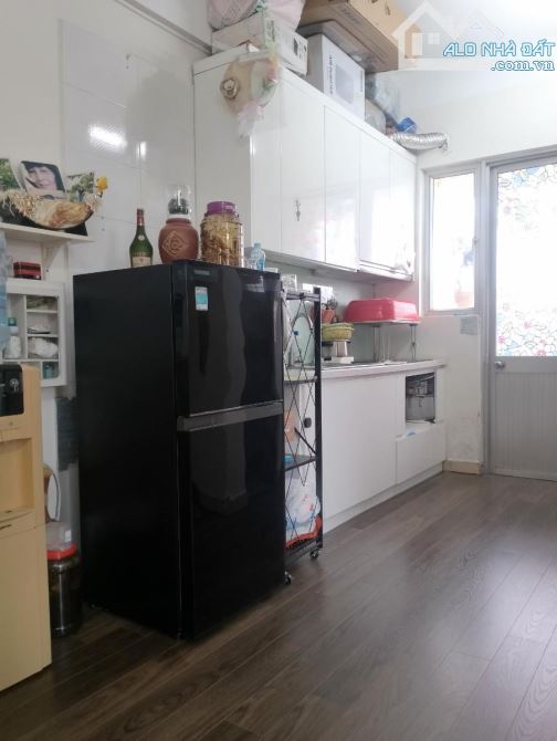 Bán chung cư Linh Đàm lô góc 2 ngủ DT 50m2 giá 3.68 tỷ - 1