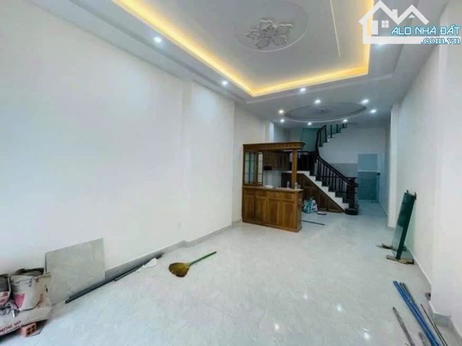 Bán Nhà Gần Biển Mặt Tiền Phan Chu Trinh, P2, TPVT_ 62m_ 4,1x15M_ Giá 8.5 Tỷ - 1