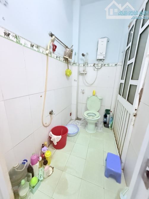 Bán nhà đường Nguyễn Sơn, Tân Phú, 35m2, 2 Tầng, 3,5 m x 10m, chỉ 3 tỷ 5. - 1