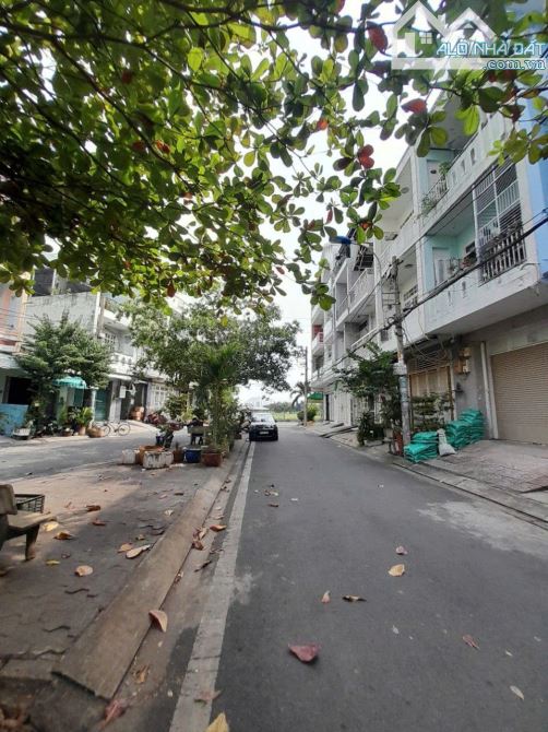 Nhà 3,5 tấm đường Bình Phú 2 Quận 6 (4x15) giá 9 tỷ - 1