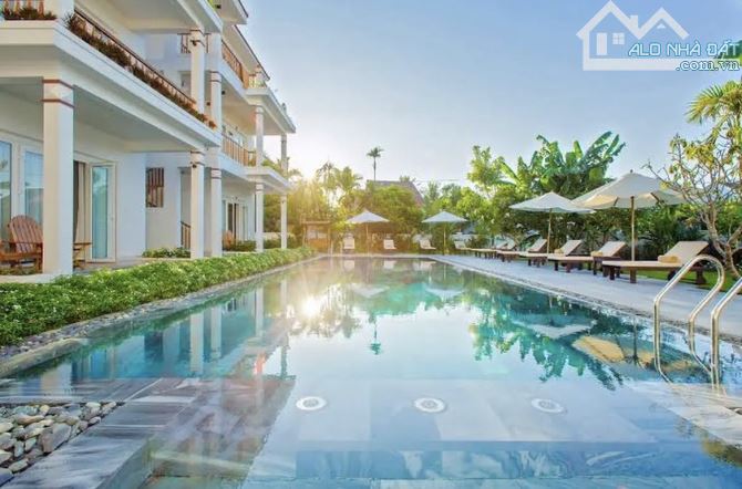 Bán biệt thự du lịch (tặng nhà 3 tầng) trung tâm phố cổ Hội An - 1