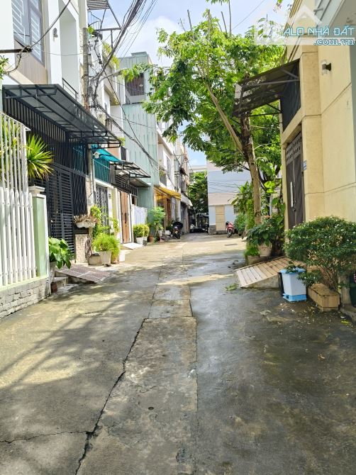 Bán đất đường 4m oto đậu đỗ trước nhà Trần Đức Thảo 55m2 ngang 4m 4tyx - 1