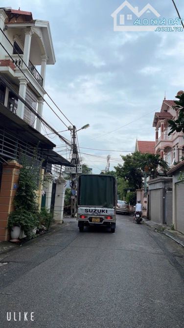 BÁN NHÀ THẠCH BÁN DT RỘNG 90M2, 4 TẦNG, MT 6M, Ô TÔ TẢI QUA NHÀ, NGÕ TRƯỚC NHÀ 8M - 1