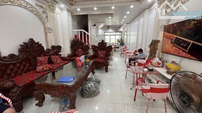 🏠BÁN BIỆT THỰ HAI MẶT TIỀN SIÊU ĐẸP - 143 M2 . MẶT TIỀN 10 M. NỘI THẤT SANG TRỌNG. - 1