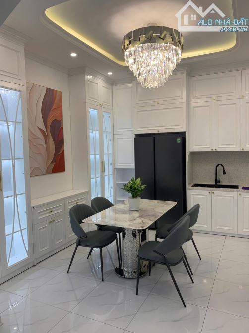 🏠CẦU GIẤY, 45M x 6T, MT 4M, 60M RA PHỐ, 10M RA Ô TÔ THÔNG, 6 NGỦ - 25TR/THÁNG✅ - 1
