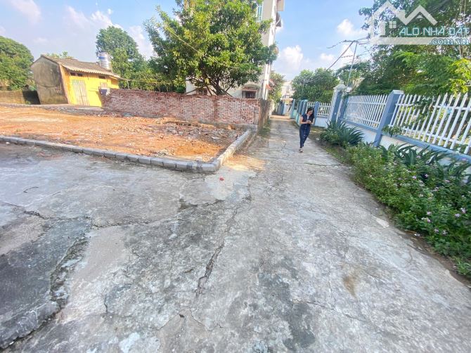 Chính chủ cần tiền bán lô 120 m lô góc ôtô chạy thông lòng vòng   phú nghĩa - 1