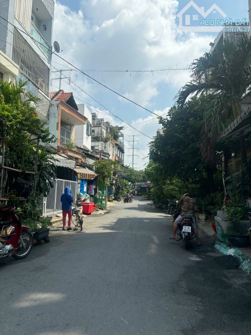 BÁN NHÀ C4, HẺM 8M THÔNG PHAN VĂN TRỊ - PHẠM VĂN ĐỒNG (5X20M) 11 TỶ - 1
