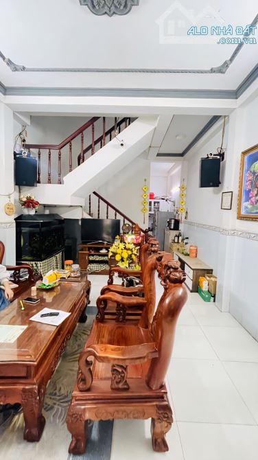 🏘🔥GIÁP Q.10 KẾ LÝ THƯỜNG KIỆT - LẠC LONG QUÂN - HẺM 4M - 55M2 (4X13) - 3 TẦNG  CHỈ 6.8 T - 1