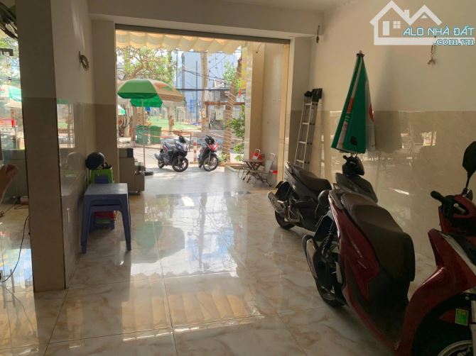 BÁN KHÁCH SẠN MẶT TIỀN ĐƯỜNG TRẦN QUÝ CÁP NGANG 8M CỰC ĐẸP CÁCH BIỂN BÃI SAU 100M - 1
