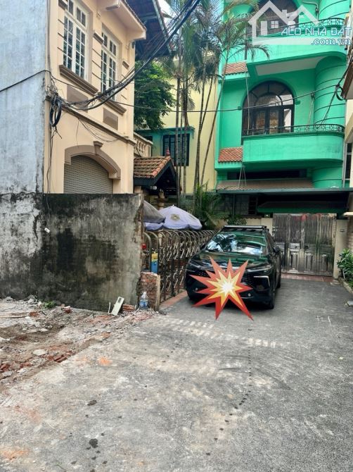 PHÂN LÔ - Ô TÔ ĐỖ CỬA QUAY ĐẦU - SẴN GIẤY PHÉP XÂY DỰNG - MẶT NGÕ TO - 1