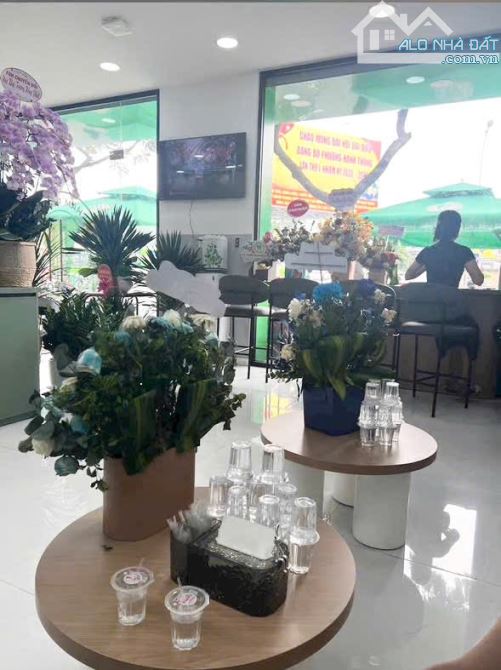 Mặt tiền Nguyễn Oanh , trệt 2 lầu, đang cho thuê 50tr/thang - 1