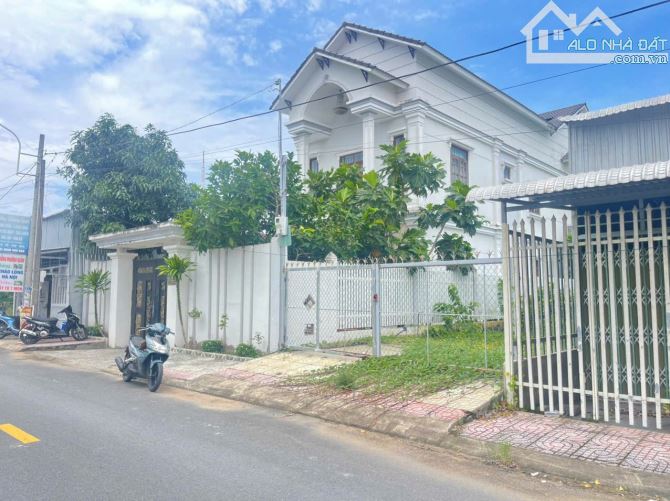 E cần chuyển nhượng lại khu đất như hình quý khách hàng có nhu cầu liên hệ e thành - 1
