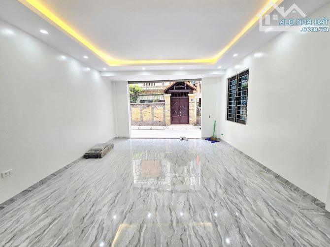 BÁN NHÀ MẶT NGÕ 6 ĐỘI NHÂN: DT 41/45M2, 8 TẦNG THANG MÁY, LÔ GÓC, Ô TÔ TRÁNH, GIÁ 17.5 TỶ - 1