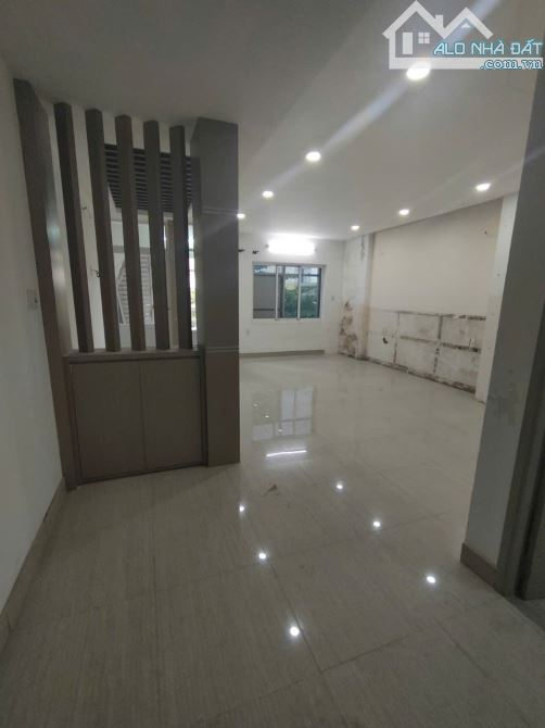 Mặt tiền gần Sư Vạn Hạnh Q10, DT: 86m2, ngang 6m, 4 tầng, 6PN, Dòng tiền 700tr/năm, 38 Tỷ - 1