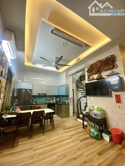 SIÊU HIẾM VIP TRẦN XUÂN SOẠN, 40M, 6T, MT 6,8M THANG MÁY HAI THOÁNG GẦN Ô TÔ CHỈ 16,5 TỶ. - 1