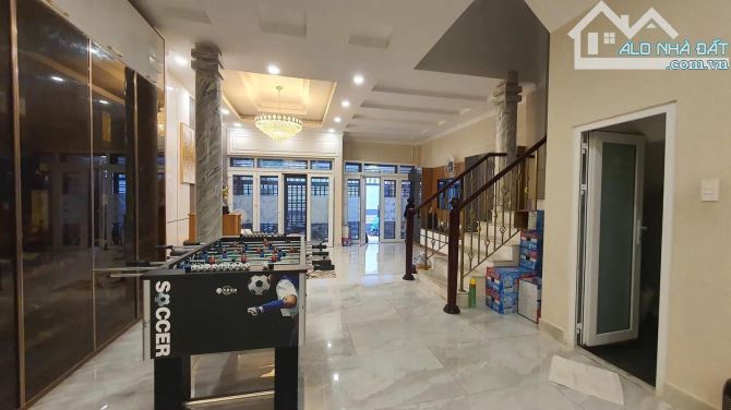 114m2 ngang 6.5m, hẻm thông Hai Bà Trưng, Q1, 4 tầng SHR, giá 28.5 tỷ, đầu tư kinh doanh - 1