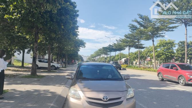 CẦN BÁN LÔ MẶT ĐG ĐÔI LÝ THÁI TỔ TỪ SƠN BN - 1