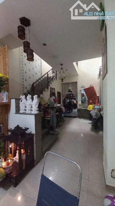 Hẻm lớn 88 Nguyễn văn quỳ 4tang 5pn vị trí đẹp giá yêu thương nhỉnh 9ty - 1