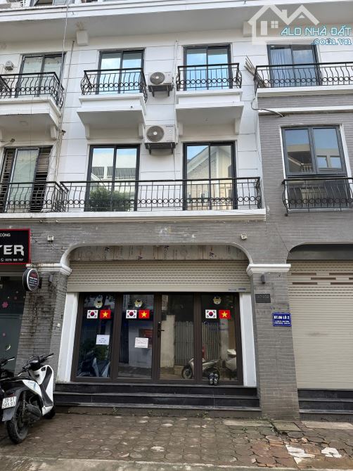 BÁN NHÀ LIỀN KỀ KĐT NAM THẮNG PHÙNG KHOANG 75M x5T MẶT TIỀN 5M GIÁ BÁN 1x tỷ - 1