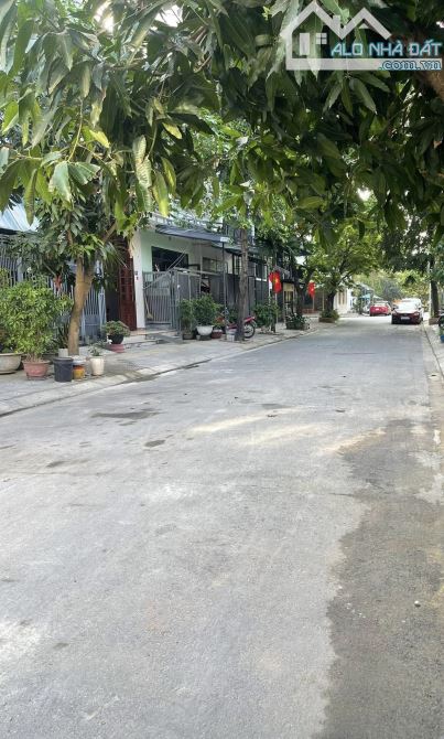 Nhà Lô Góc 2 mặt tiền, 86m2, khu phân lô đường 8m ngay Đình Phong Phú. Giá chỉ 5.8 tỷ - 1