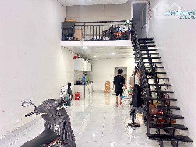 Ô tô vào tận cửa, 95m2, Hoàng Hữu Nam quận 9, giá chỉ 5,1 tỷ dọn vào là ở ngay. - 1
