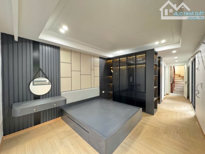 NHÀ SÀI ĐỒNG LONG BIÊN_CĂN GÓC 7TẦNG,THANG MÁY,GARA ÔTÔ,FULL NỘI THẤT _SỊN,MỚI - 1