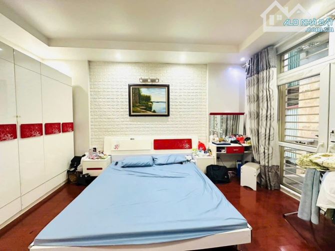 BÁN MẶT PHỐ LÒ ĐÚC, LÔ GÓC,  55m2/ MẶT TIỀN 4,2m - 26 TỶ - VỈA HÈ ĐÁ BÓNG. - 1