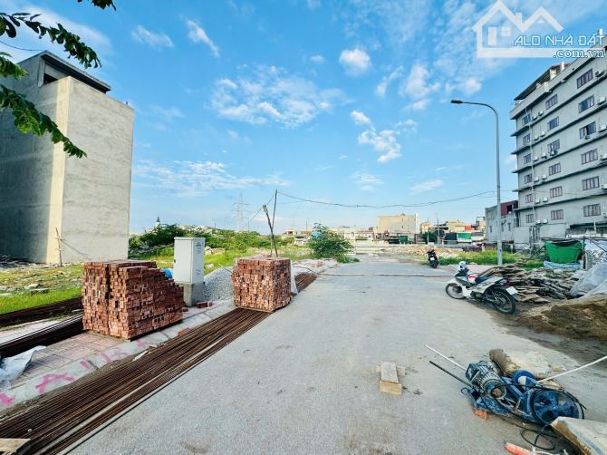 918. CẦN CHUYỂN NHƯỢNG LÔ ĐẤT TUYẾn 2 phía ngoài TĐC 226 lê lai - máy chai - ngô quyền - 1
