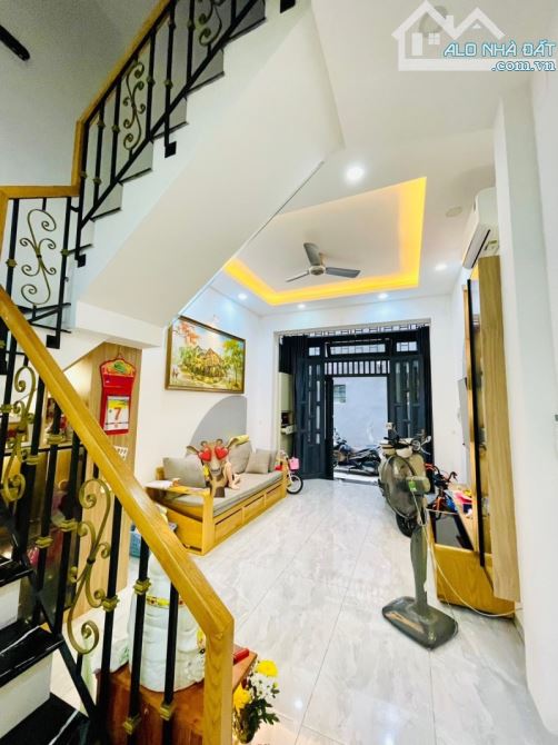 ‼️ Khu Phan Xích Long - 4 tầng vuông vức - Full nội thất - Sát mặt tiền - 10 tỷ thương - 1