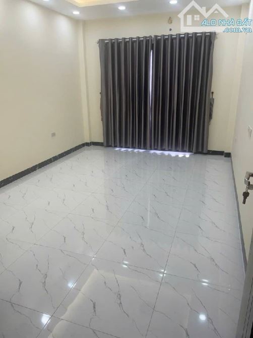 LĨNH NAM🌷NHÀ MỚI ĐẸP LONG LANH – 5 TẦNG - FULL NỘI THẤT - NGÕ THOÁNG – GẦN PHỐ & TIỆN ÍCH - 1