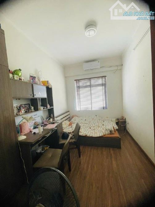 122 m2 / 7.3 tỷ Căn hộ Cc tầng 8/ Mỹ Đình 2 - 1
