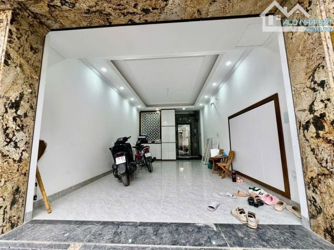Bán Nhà Hồ Tùng Mậu- 7 tầng thang máy- ô tô vào nhà- dt 44M2X8T- GIÁ 16 tỷ - 1