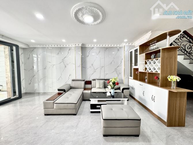 BÁN NHÀ ĐẸP XÂY MỚI CÓ THANG MÁY 6TẦNG 52m2  p1 gv  gấp bán - 1