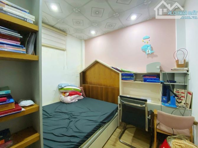 🏠🏠🏠Nhà cấp gác lửng thiết kế nhỏ gọn và xinh đẹp sát biển Nguyễn Tất Thành. - 1