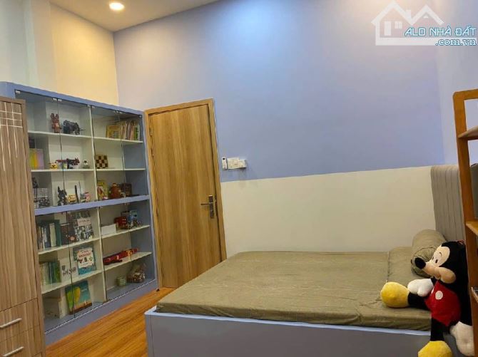 Nhà Nở Hậu - Sát Hẻm Xe Hơi - 3 tầng - 3pn3wc - gần Aeon Mall Tân Phú - 1