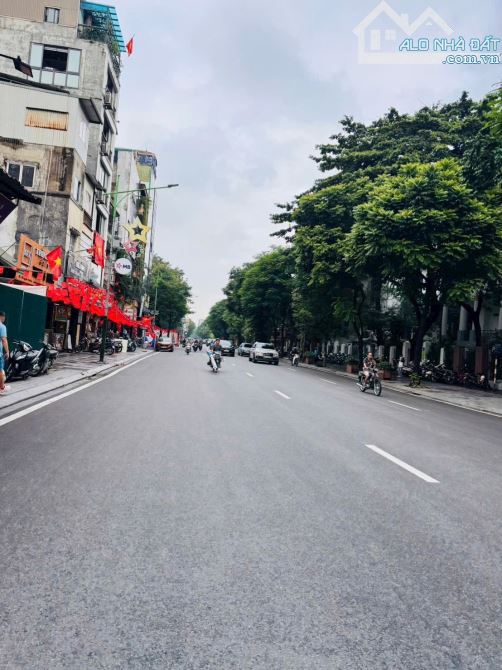 bán nhà Mật phố Nguyễn Thái Học, Đống Đa DT 45m (ttsd 52m, 2 Tầng, MT 4,72m 🧧Gia 31.5 tỷ - 1
