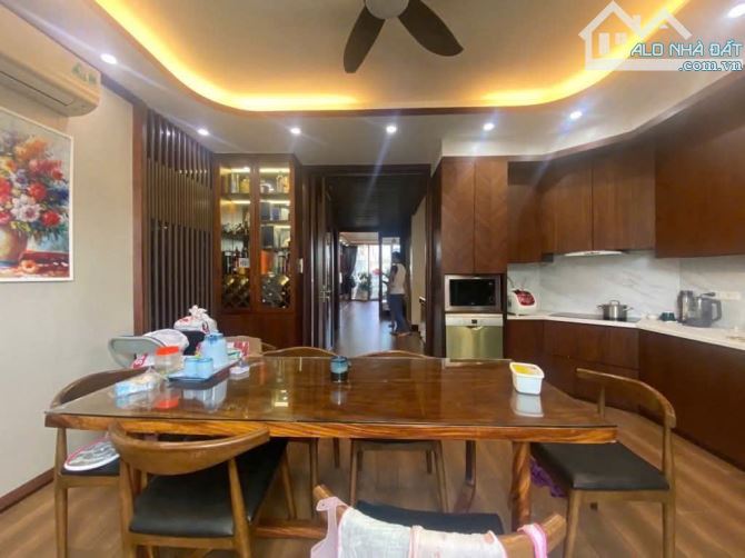 BÁN NHÀ PHÂN LÔ TRUNG KÍNH, LÔ GÓC, ÔTÔ TRÁNH, VỈA HÈ KINH DOANH, DT 61M2 NHỈNH  21 TỶ - 1