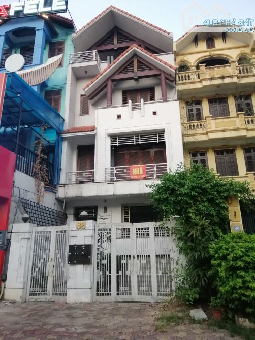 CHO THUÊ BIỆT THỰ MẶT PHỐ QUẬN CẦU GIẤY - TRƯƠNG CÔNG GIAI 250M2 - 1