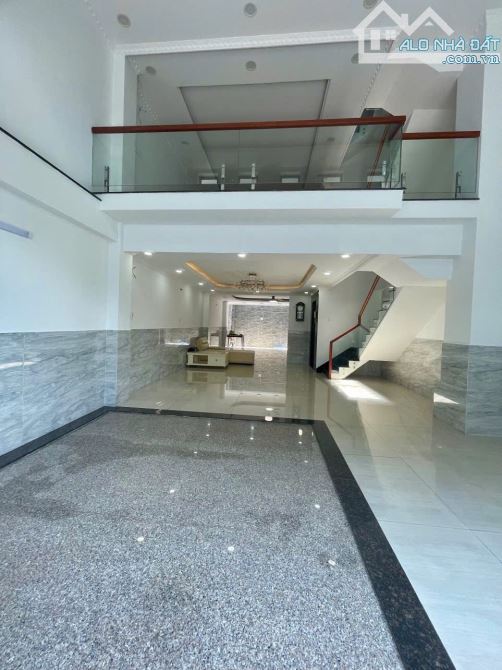 HÀNG HIẾM GIGAMALL – VIEW SÔNG, 6PN, 6WC, 4 TẦNG, 450M² SÀN – GIÁ 18,8 TỶ T - 1