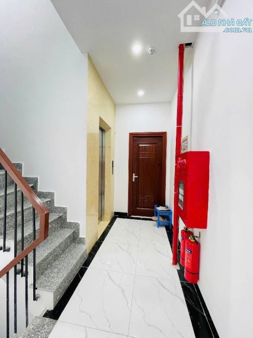 Bán Toà Nhà 7Tầng Thang Máy,Dòng Tiền Gần 1Tỷ/1Năm, Full Đồ, Phố VIP- Hào Nam. - 1