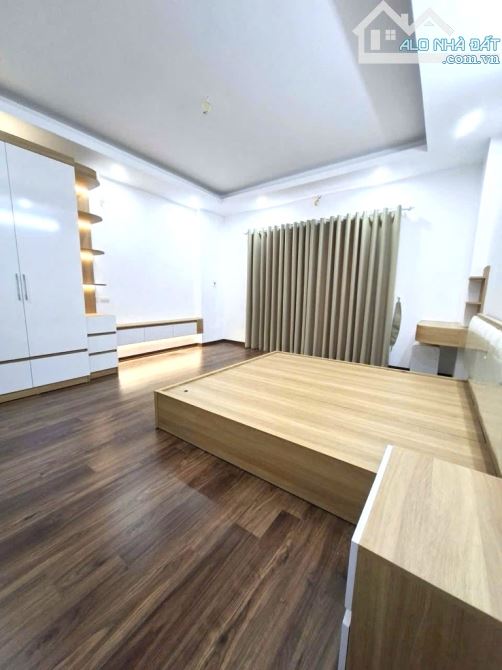 BÁN NHÀ ĐƯỜNG BÁT KHỐI 35M2, 5 TẦNG MỚI ĐẸP, Ô TÔ ĐỖ CỔNG, 6.1 TỶ. - 1