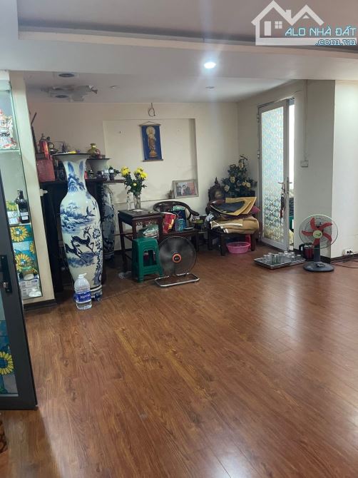 ✅ TÂY HỒ - MẶT PHỐ VỈA HÈ KINH DOANH - Ô TÔ TRÁNH - 2 THOÁNG, 63m2 - 4T - MT 9.3m - 1